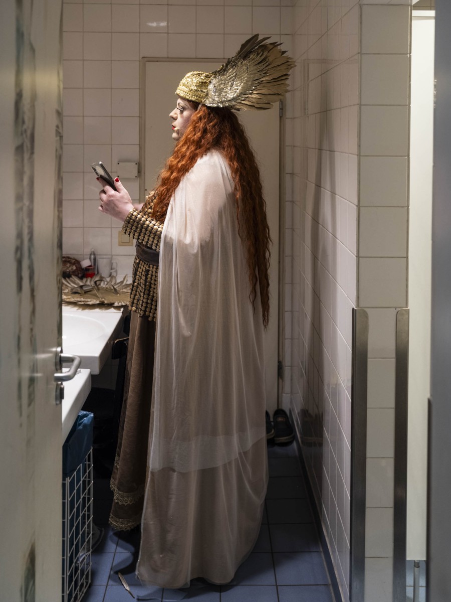 Backstage-21