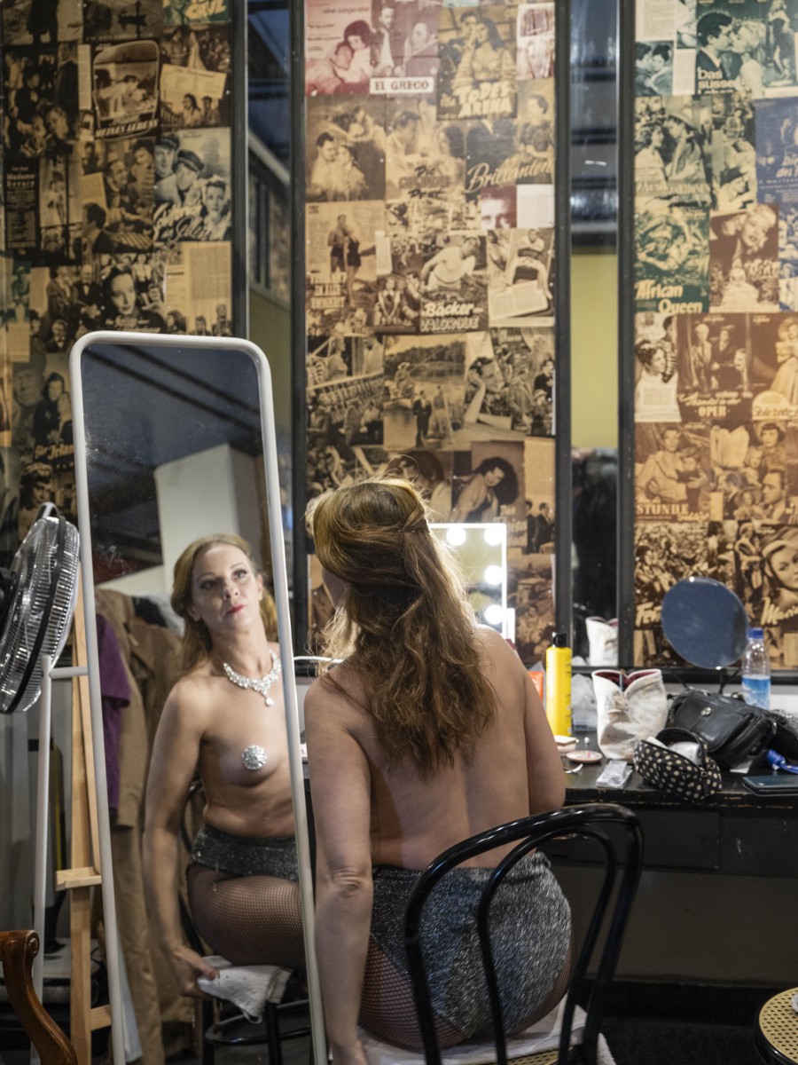 Backstage-26